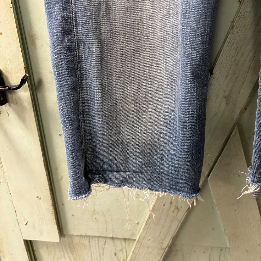 Big Star Sweet Low Boot Cutoff Jean Shorts Size 30T Raw Hem - Picture 7 of 16